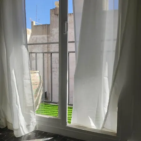 Luminoso En Centro Del Pueblo Con Wifi Y A' A'