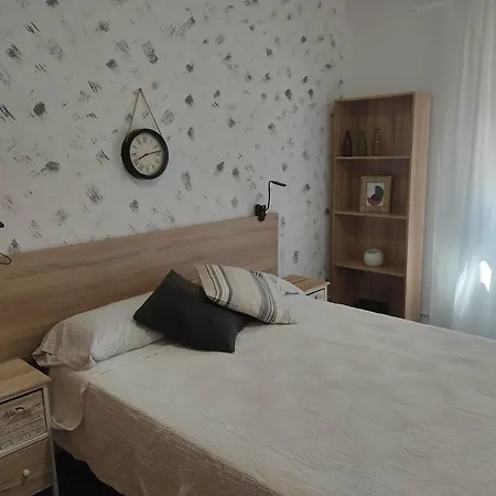 Apartment Luminoso En Centro Del Pueblo Con Wifi Y A' A'